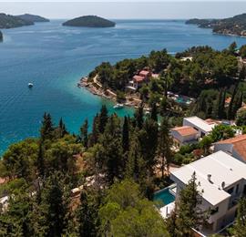 3 bedroom villa with pool and sea view, Vela Luka bay, Korcula, sleeps 6